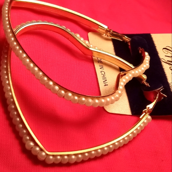 EARRINGS - Picture 2 of 5